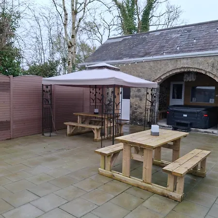 Lison House Tulsk Holiday home *